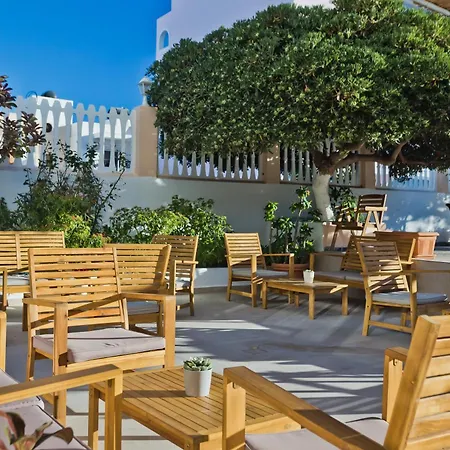 Regina & Lägenhetshotell Karpathos