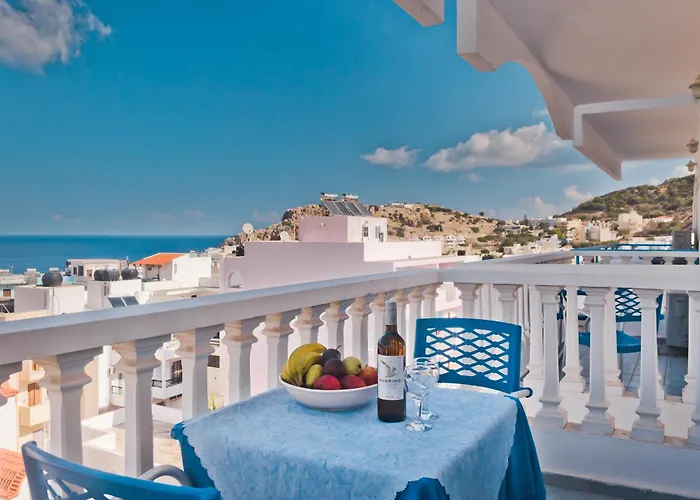 Regina & アパートホテル カルパトス