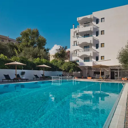 Aparthotel Regina & 2*
