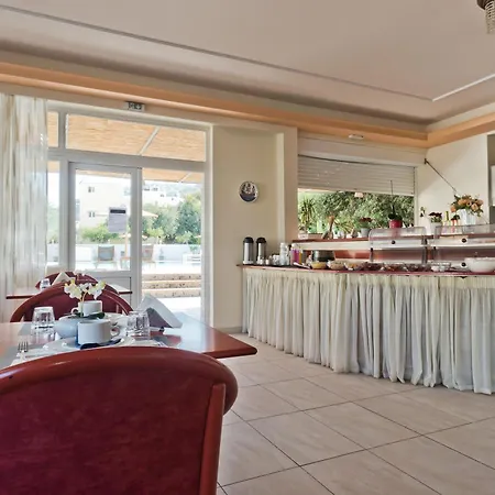 Regina Studios&hotel 2* Kárpatos