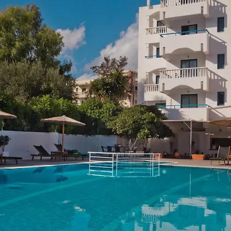 Apartahotel Regina Studios&hotel