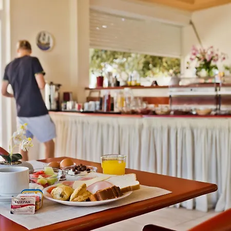 Regina Studios&hotel 2*