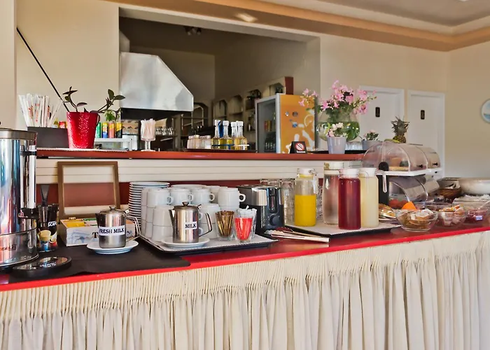 Apartahotel Regina Studios&hotel 2*