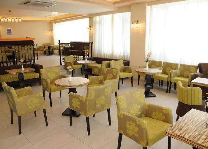 Regina Studios&hotel 2*