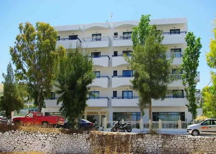 Regina Studios&hotel Apartahotel